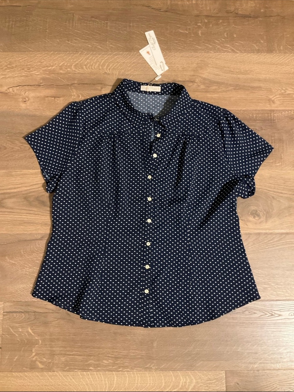 Belle Pogue navy white polkadot short sleeved blouse, 3X, NWT!